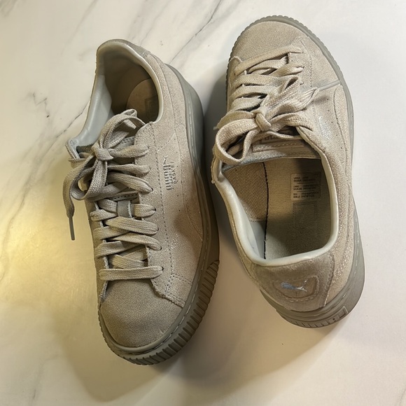 Puma Platform Sneaker Grey Silver Accents - Picture 6 of 7